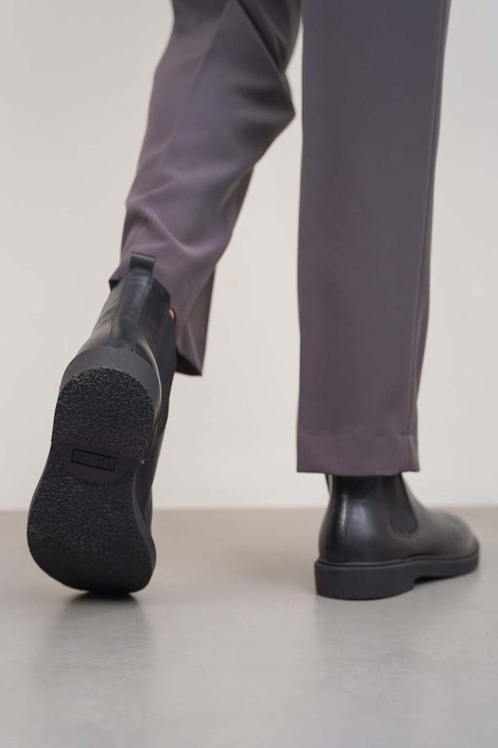 BLACK BOWIE LEATHER CHELSEAS