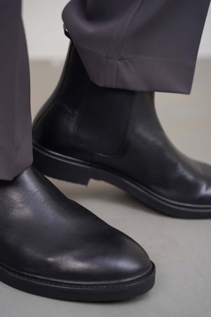 BLACK BOWIE LEATHER CHELSEAS