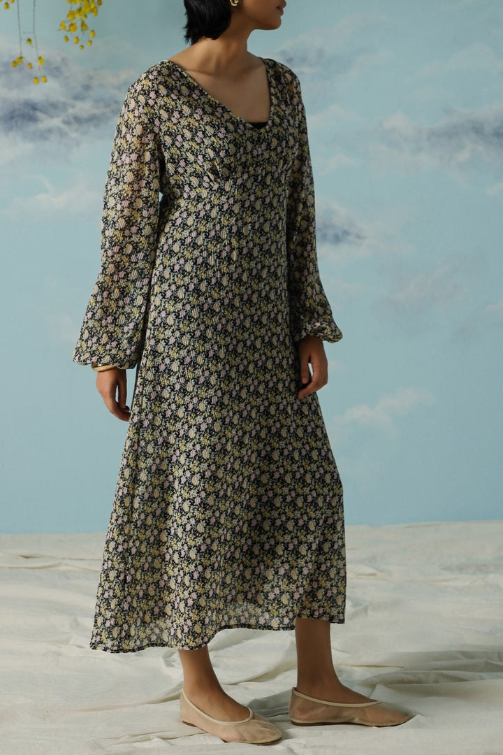 GREEN CRINKLE FULL-LENGTH DRESS