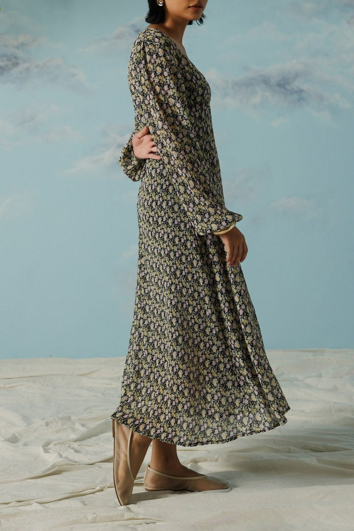 GREEN CRINKLE FULL-LENGTH DRESS