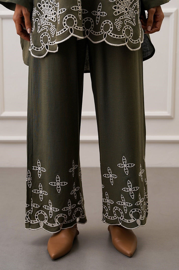 OLIVE DEOSAI EMBROIDERED PANTS