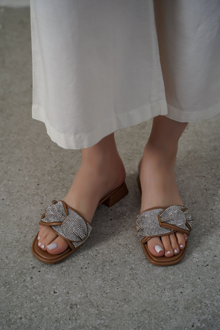 TAUPE ZUMA BLOCK HEELS