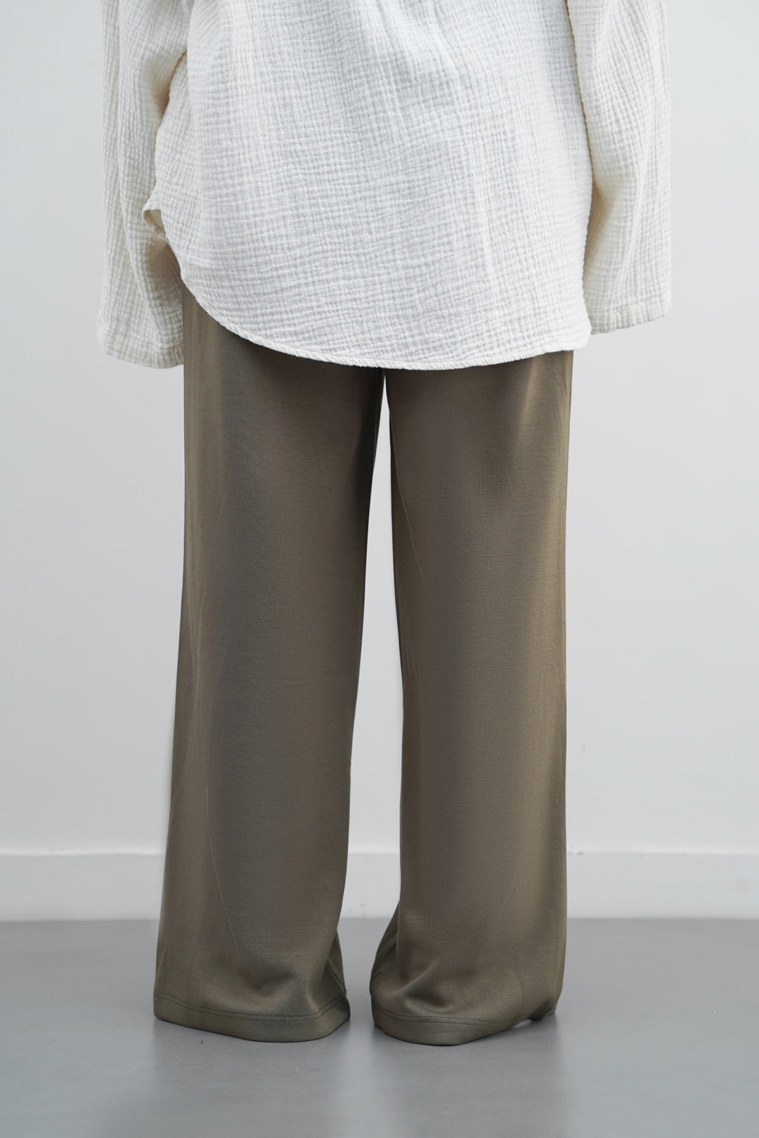 OLIVE ALL-DAY WIDE PANTS