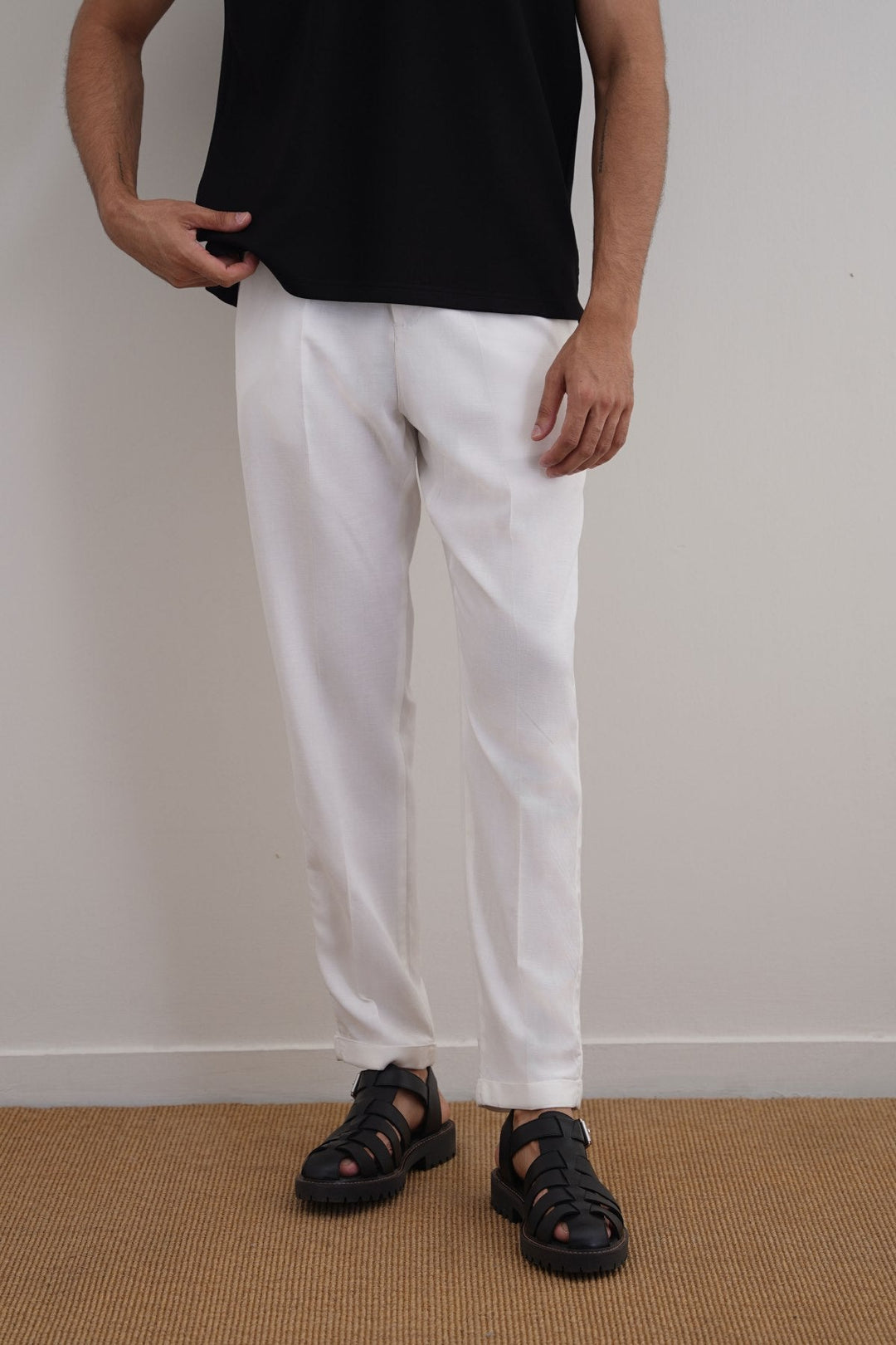 WHITE TURN-UP PANTS