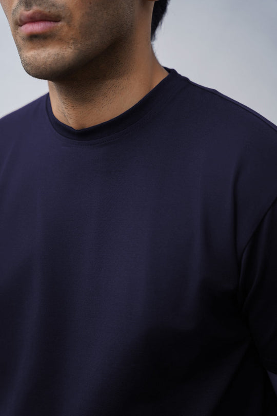 NAVY CREW-NECK TEE