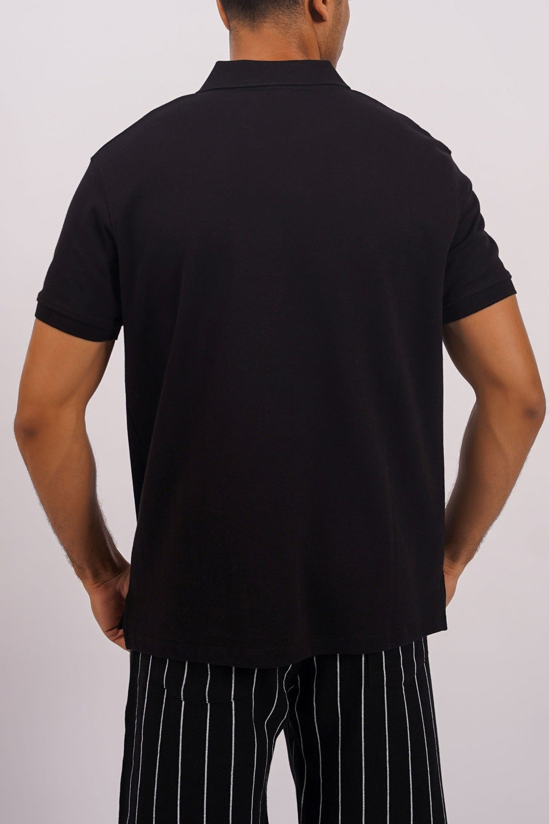 BLACK KNITTED POLO