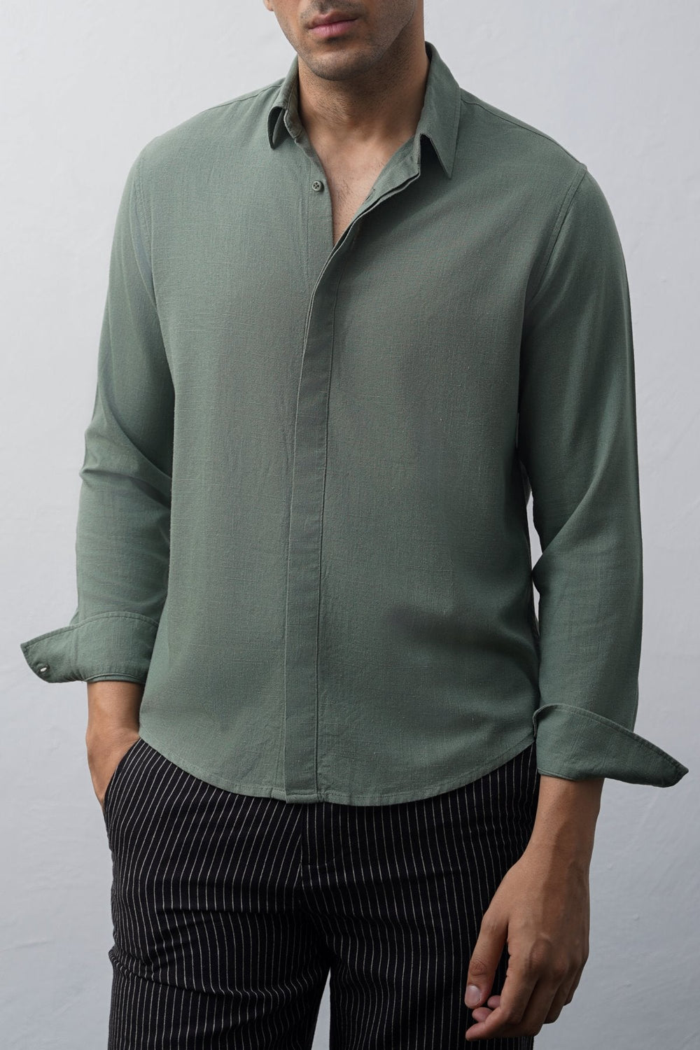 GREEN SHIRT WITH HIDDEN PLACKET