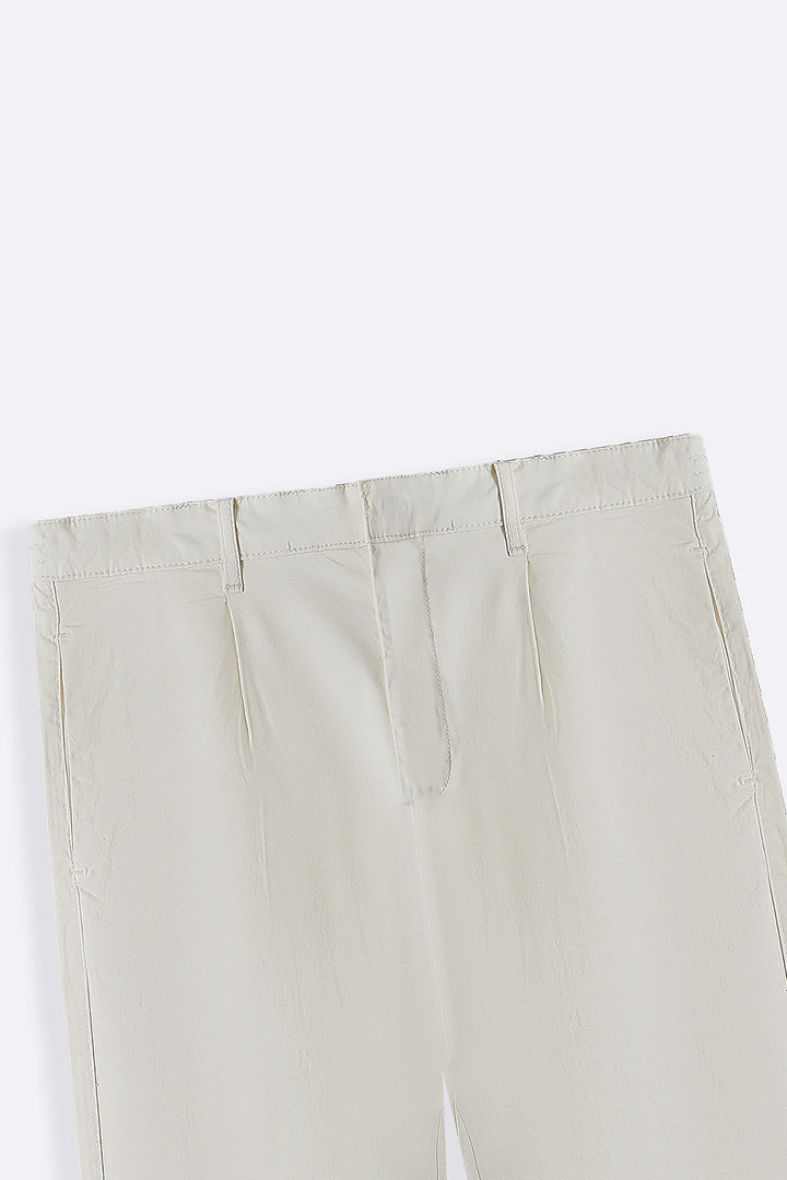 PLEATED CHINOS