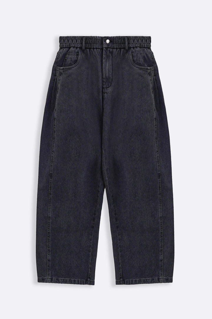 BLACK BARREL JEANS