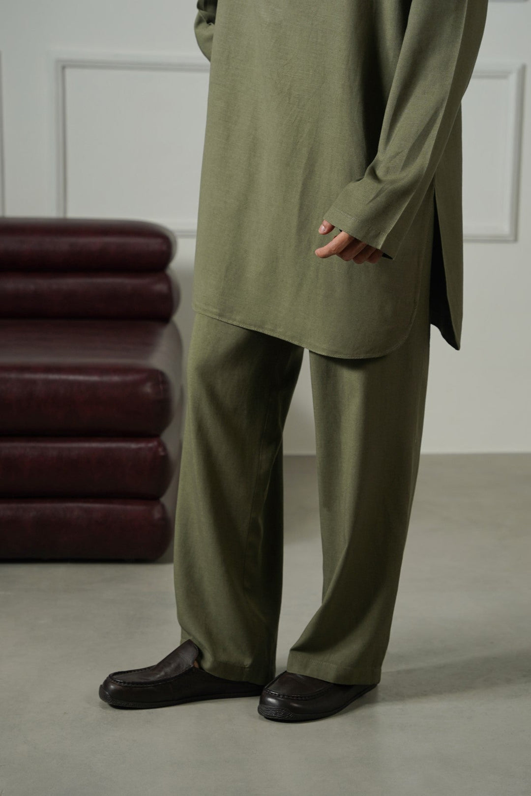 OLIVE LINEN BLEND RELAXED TROUSERS