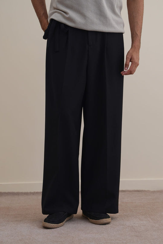 BLACK TIE UP SLOUCHY PANTS