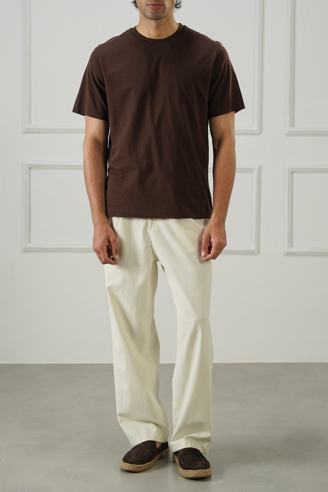 WHITE EASY PLEATED PANTS