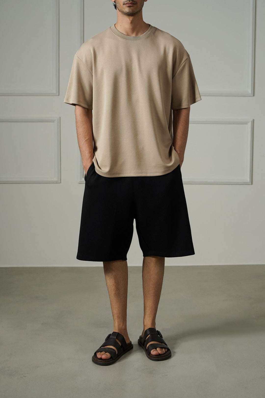 BLACK SOFT WIDE-LEG SHORTS