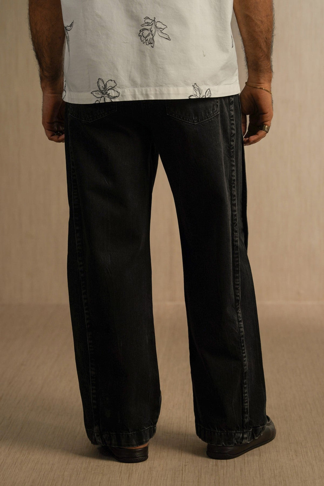 WASHED BLACKED WIDE COTTON JEANS