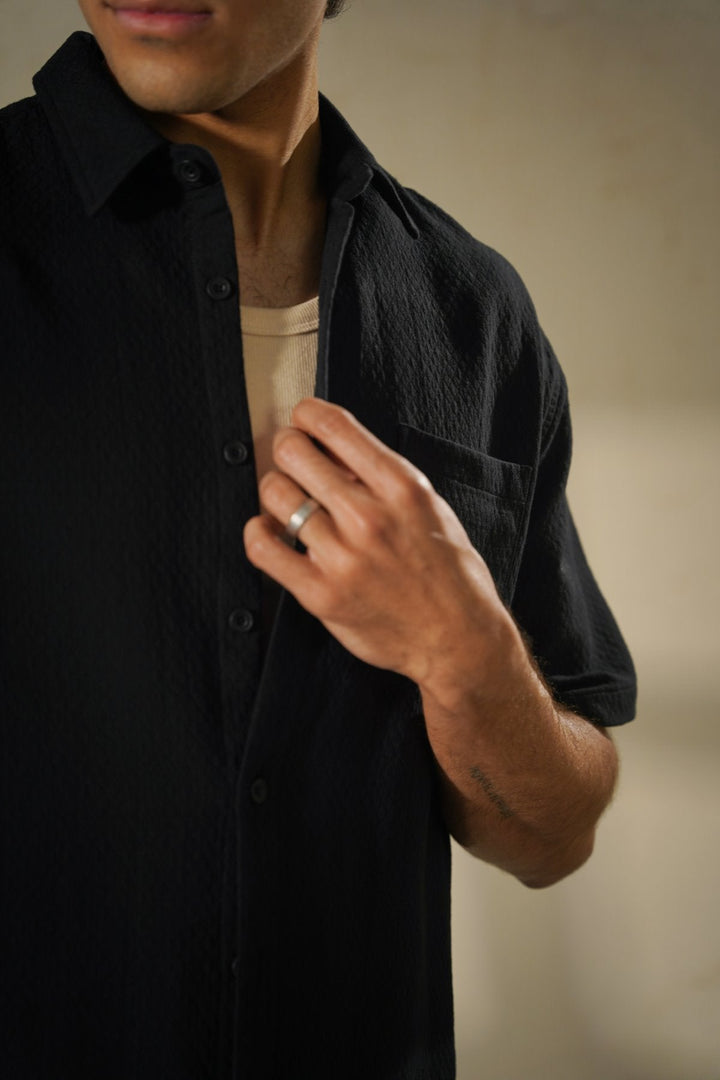 BLACK ESSENTIAL JACQUARD SHIRT