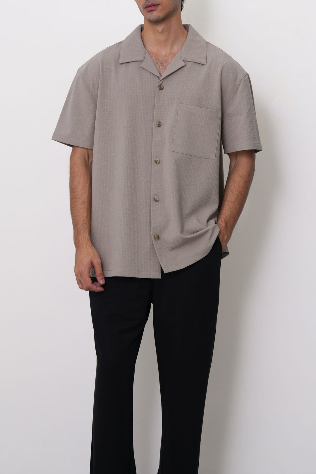 KHAKI SEERCUCKER CAMP COLLAR SHIRT