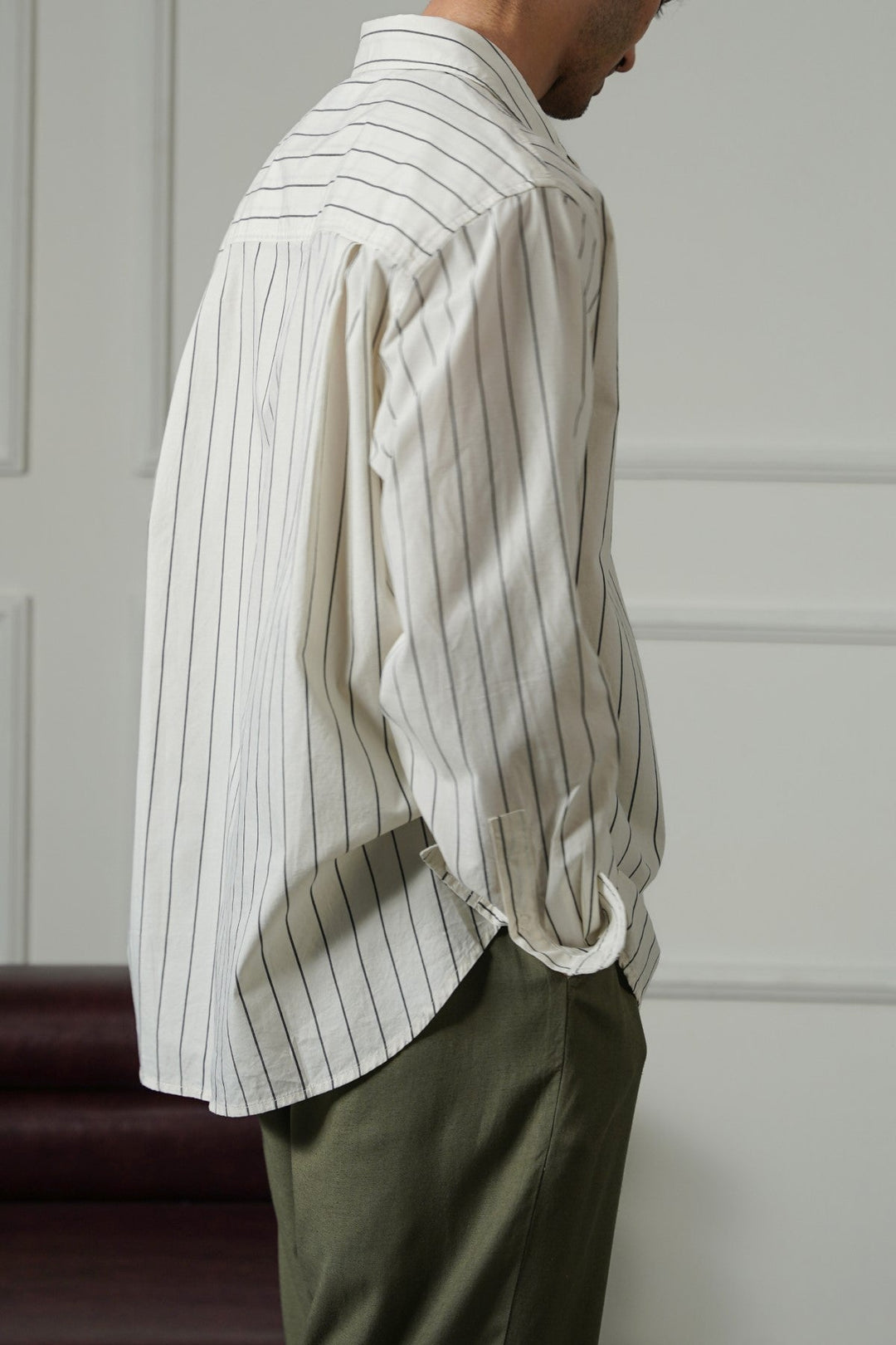 WHITE 90's DAD SHIRT