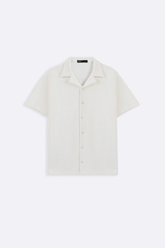 IVORY SEERSUCKER BUTTON DOWN