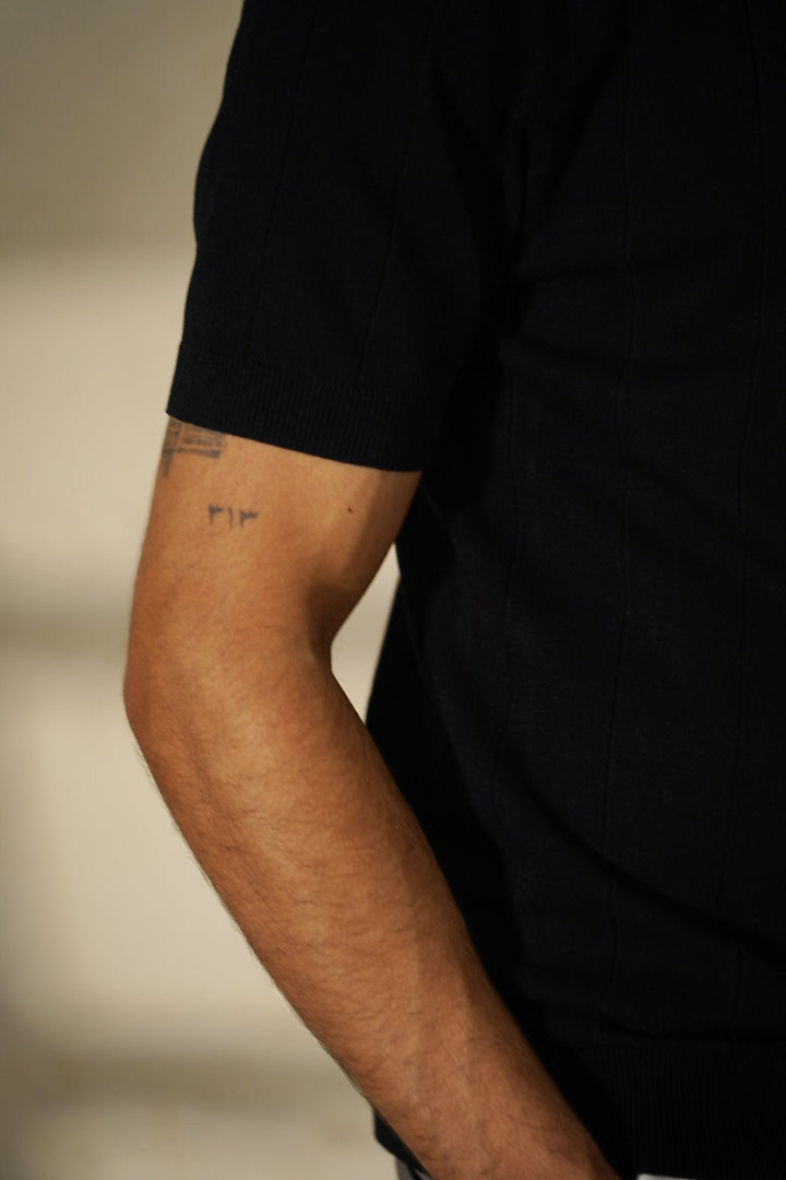 BLACK DROP NEEDLE TEE