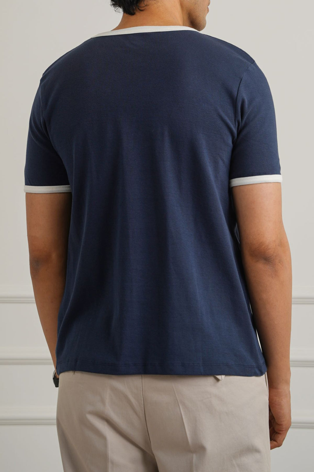CONTRAST TEE