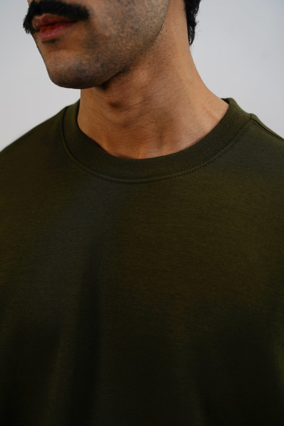SUMMER ESSENTIAL TEE