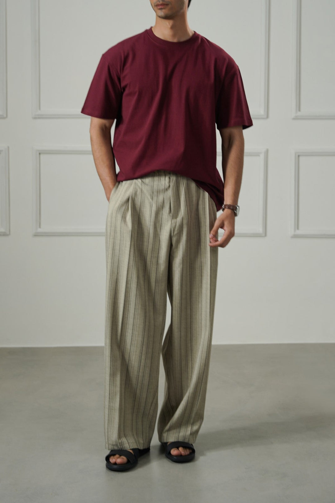 MAROON ESSENTIAL CREW NECK TEE