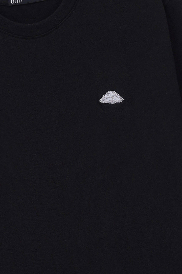 BLACK ON CLOUD 9 TEE