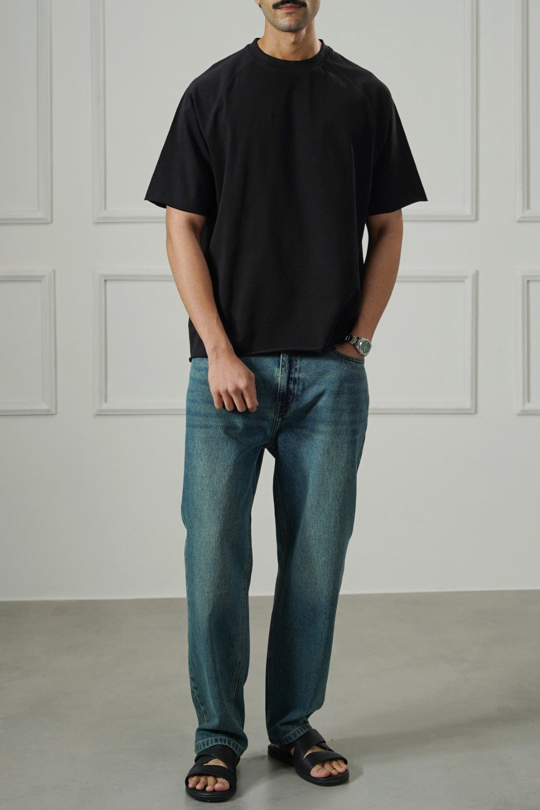 BLACK RAGLAN COTTON TEE