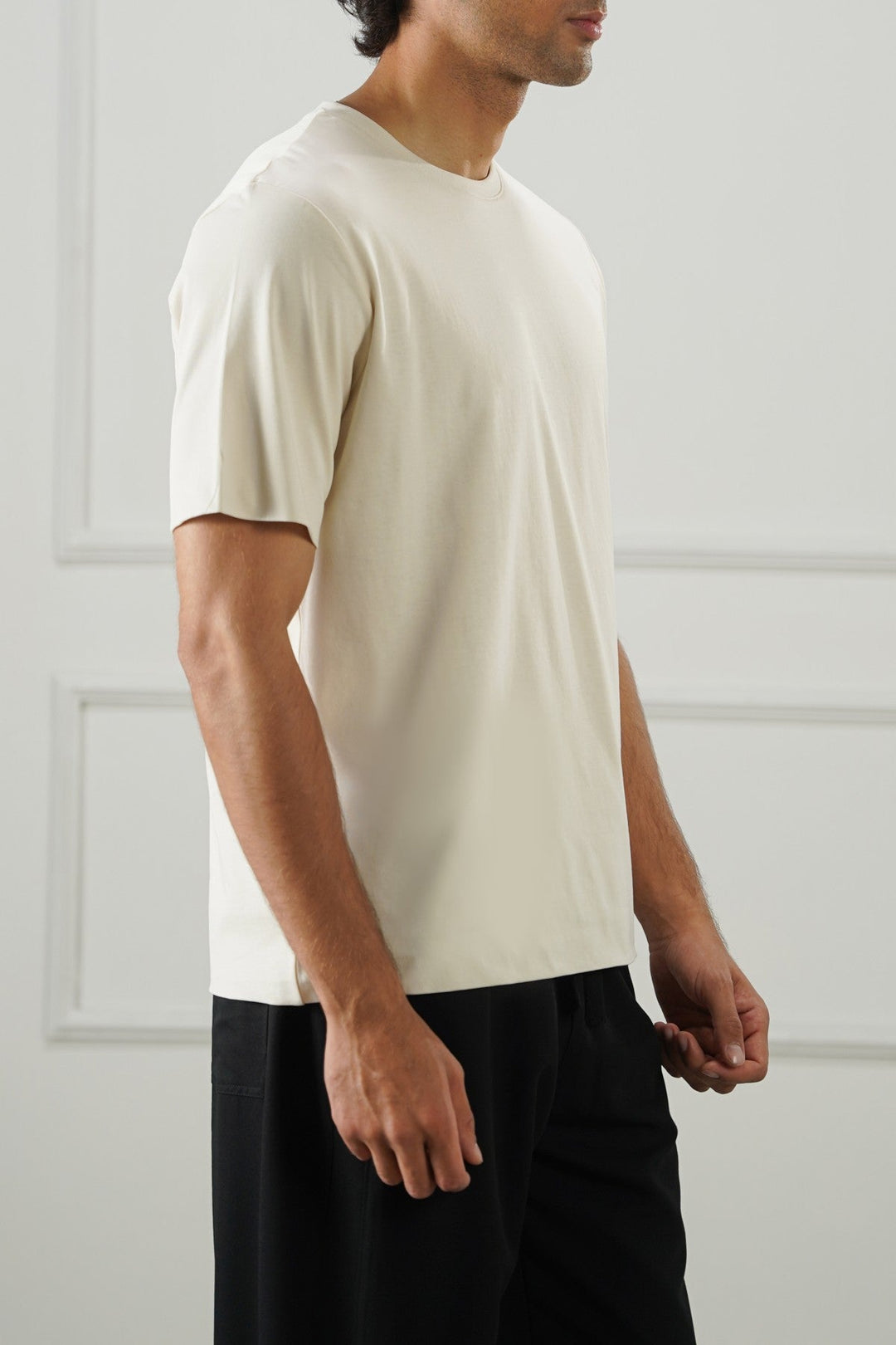 OFF WHITE SEAMLESS DOUBLE-LAYERED TEE