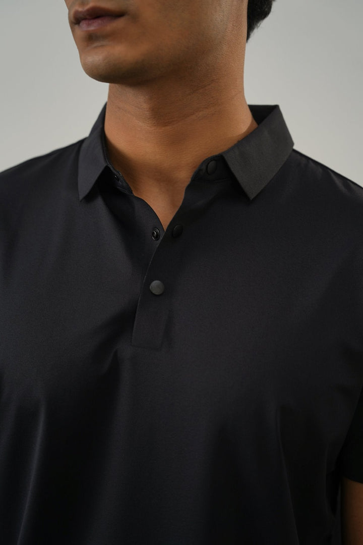 BLACK SEAMLESS POLO