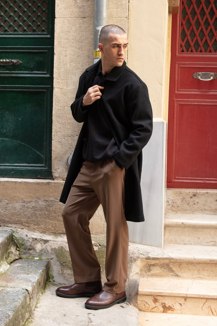 BLACK ESSENTIAL OVERCOAT