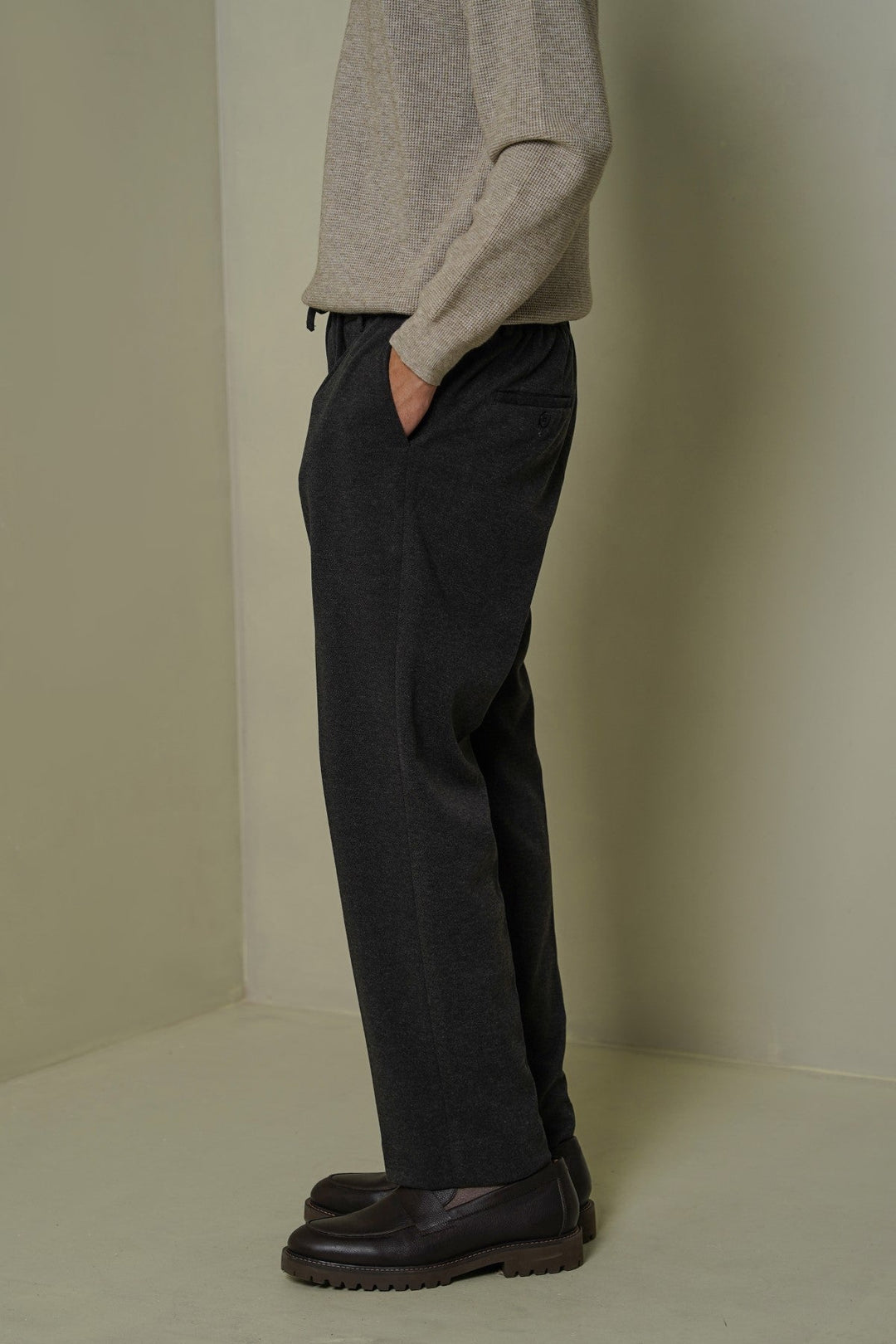 GREY TAILORED WOOLEN PANTS