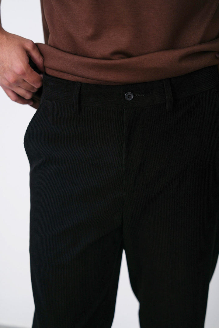 BLACK SLIMFIT CORDUROY PANTS