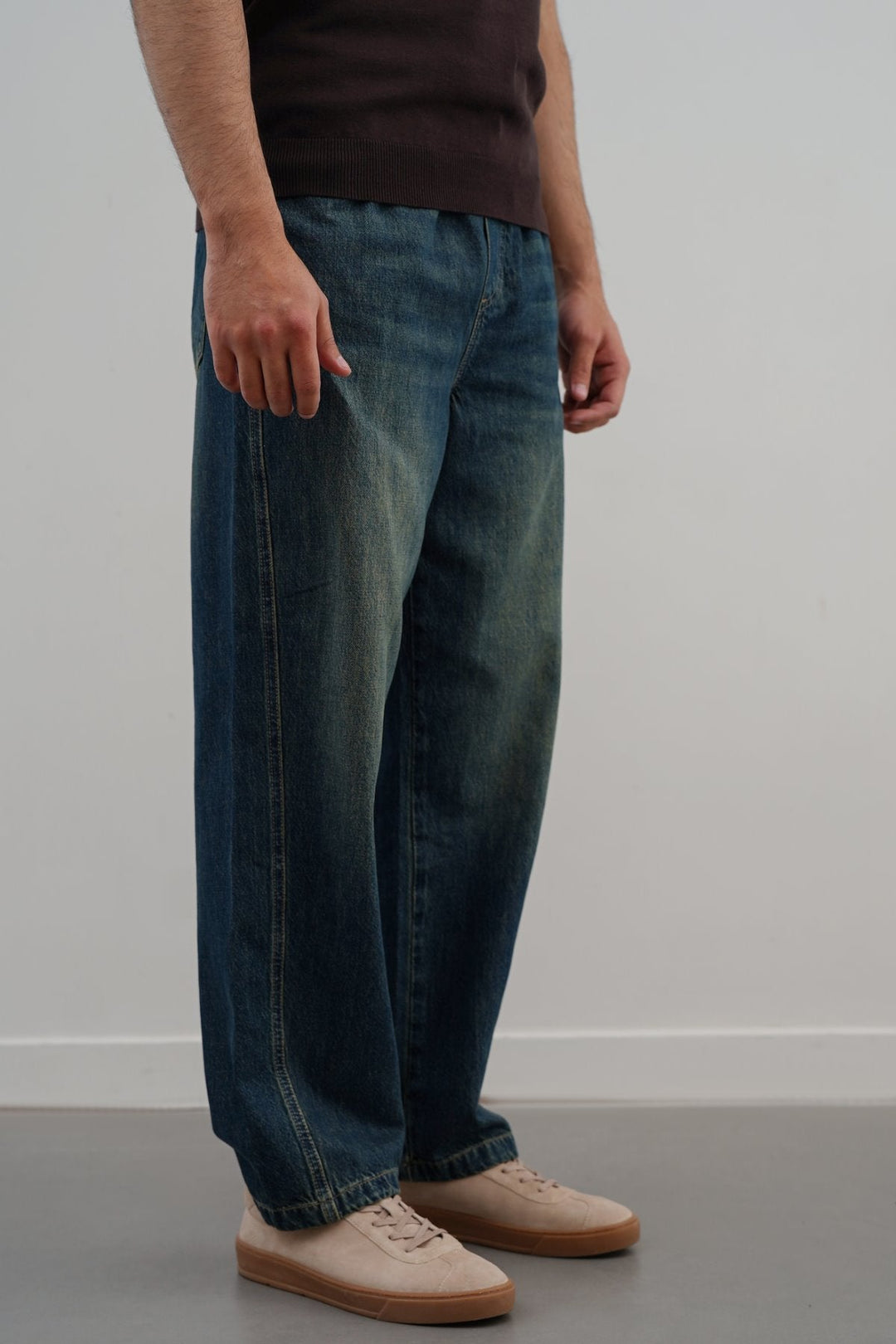 BLUE EASY BARREL JEANS
