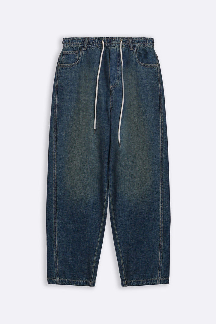 MID BLUE EASY BARREL JEANS