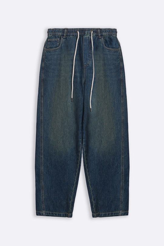 MID BLUE EASY BARREL JEANS