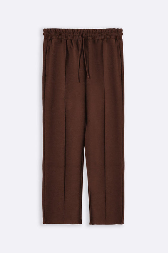BROWN EASY PLEATED TROUSERS