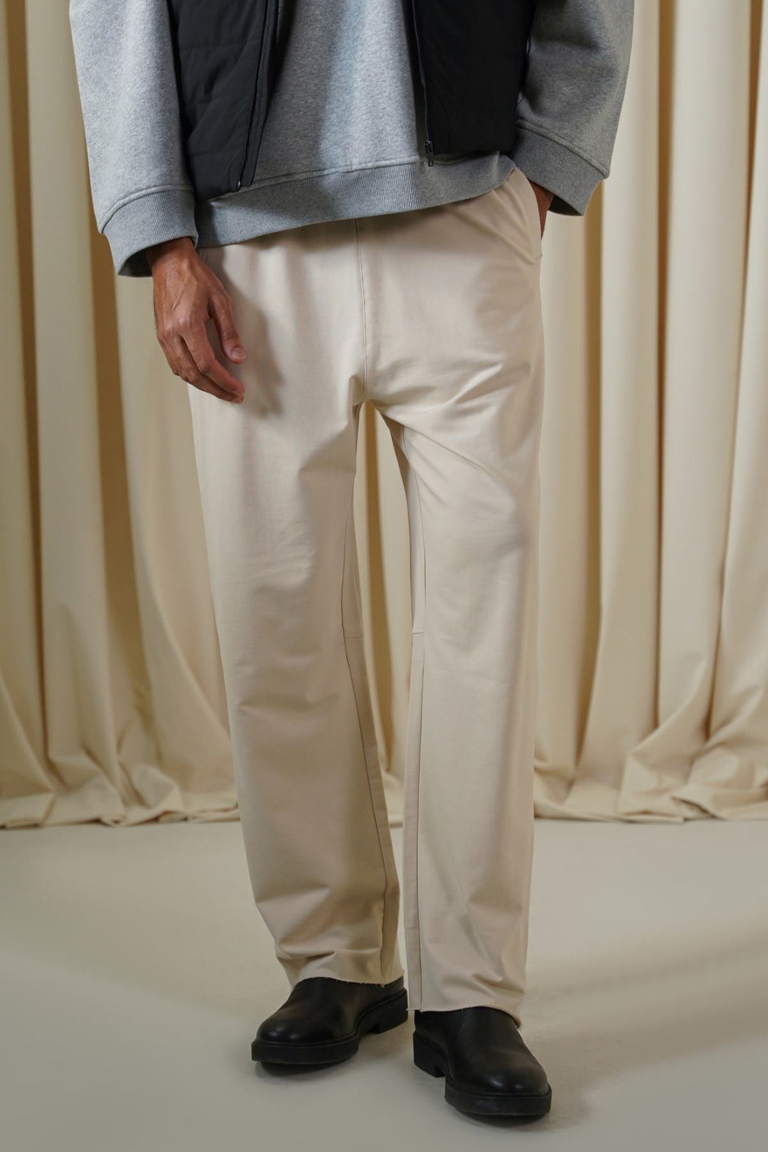 BEIGE WEEKEND LOUNGE TROUSERS