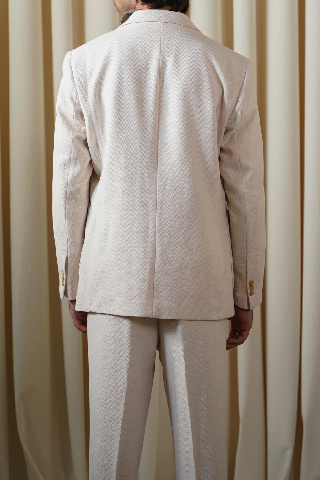 OFF WHITE SMART TWO-BUTTON BLAZER