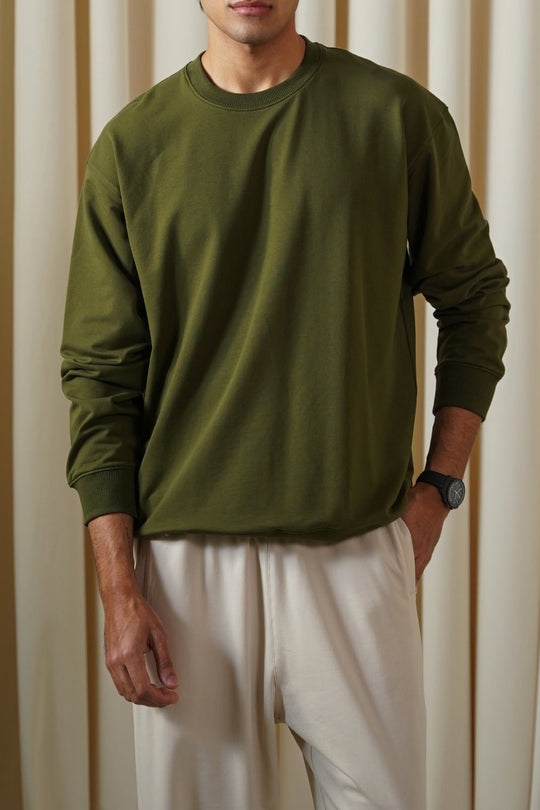 OLIVE CLASSIC SWEATSHIRT