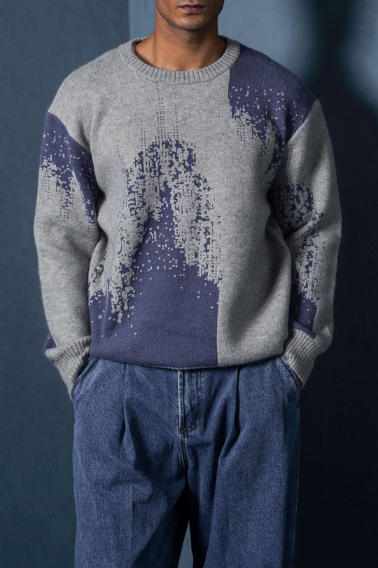 LIGHT GREY ABSTRACT SWEATER