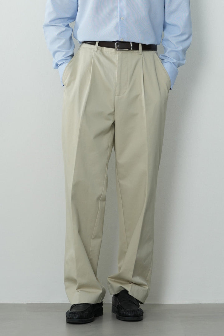 RELAXED PLEATED PANTS