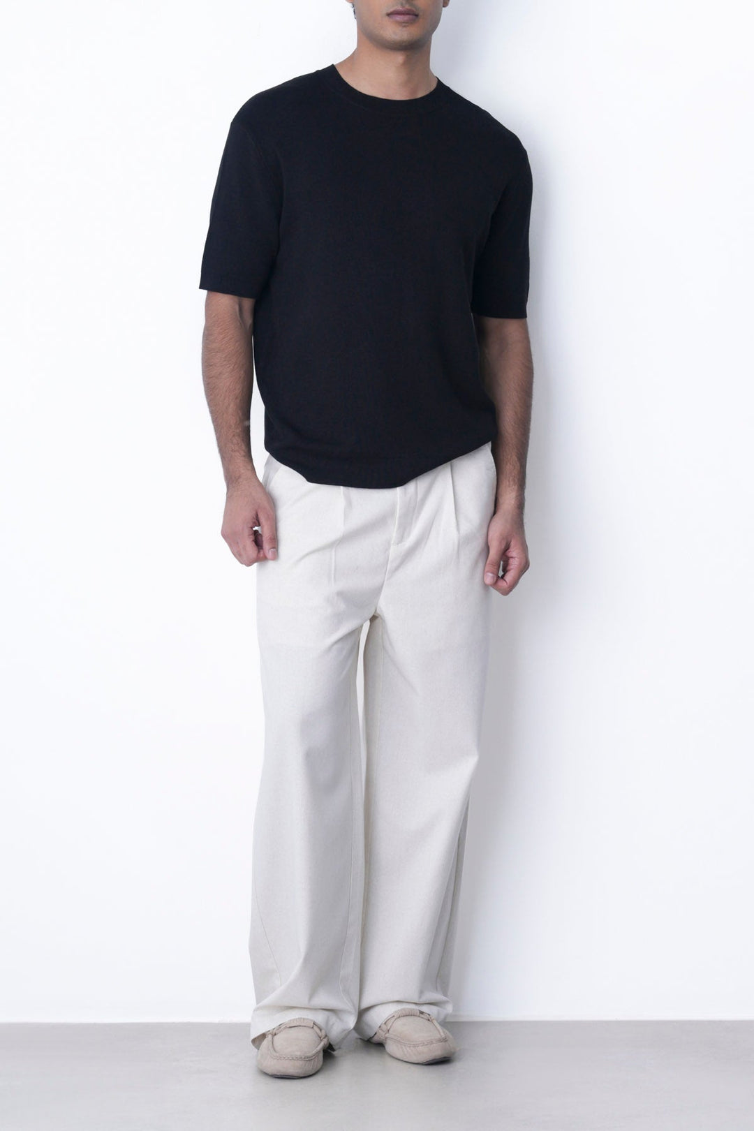 BLACK CLASSIC CREW TEE