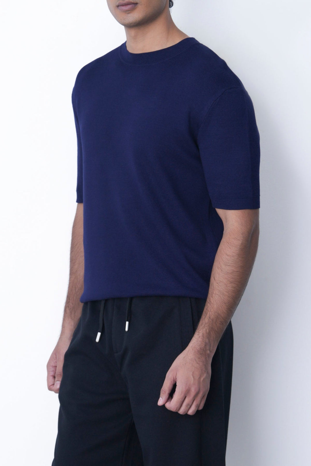 NAVY CLASSIC CREW TEE