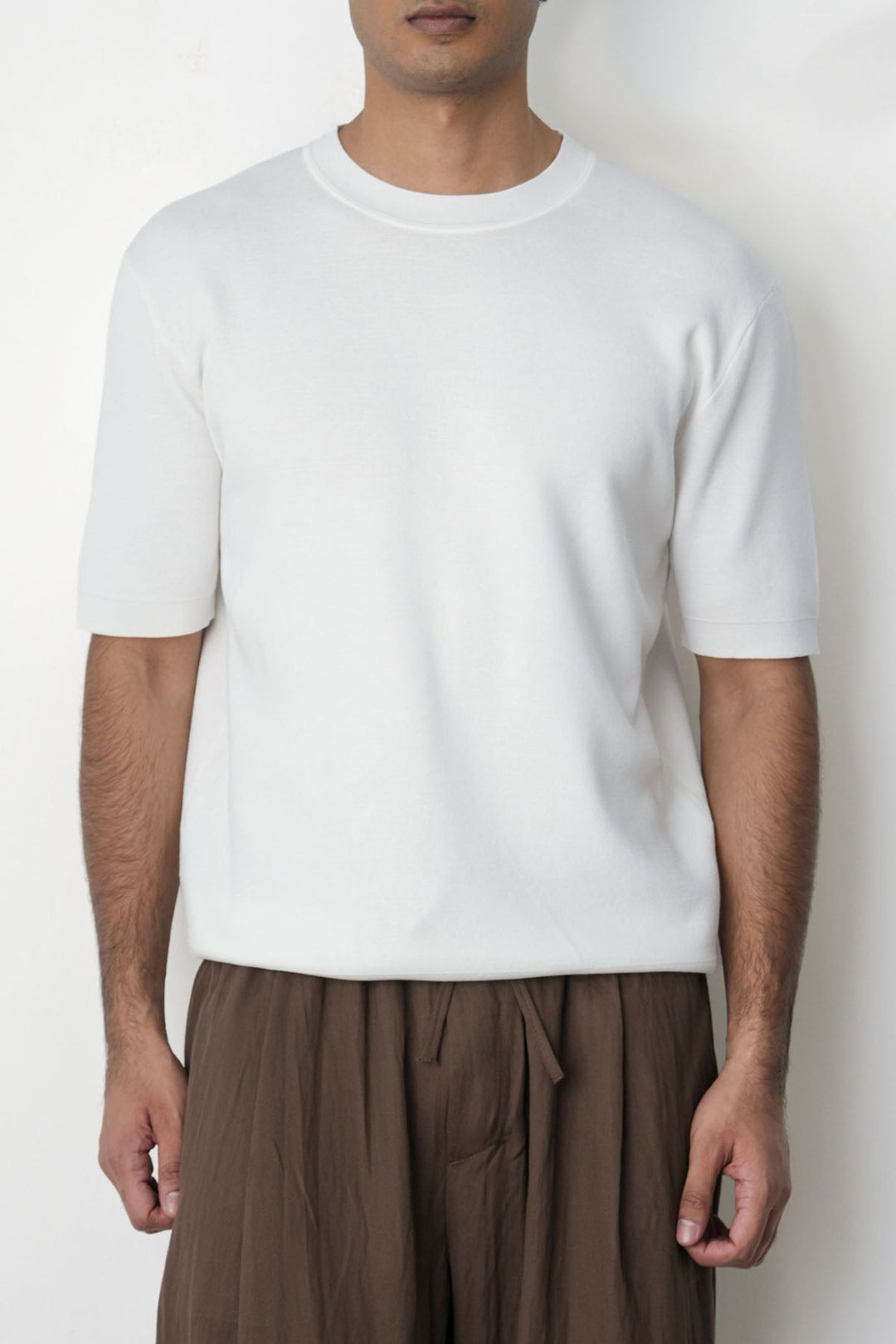 WHITE CLASSIC CREW TEE