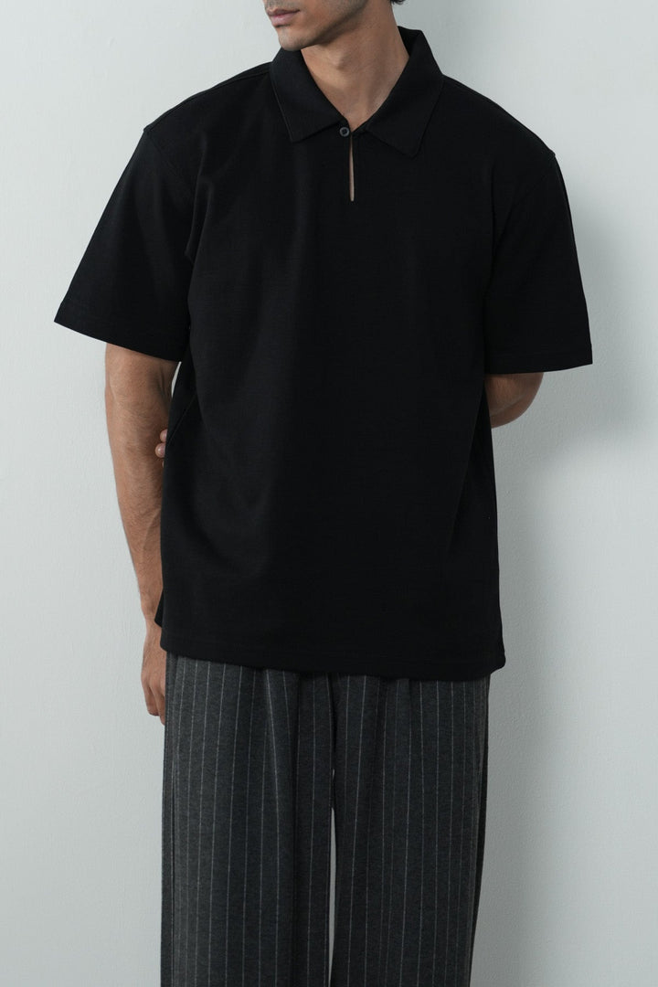OPEN V NECK COLLAR POLO