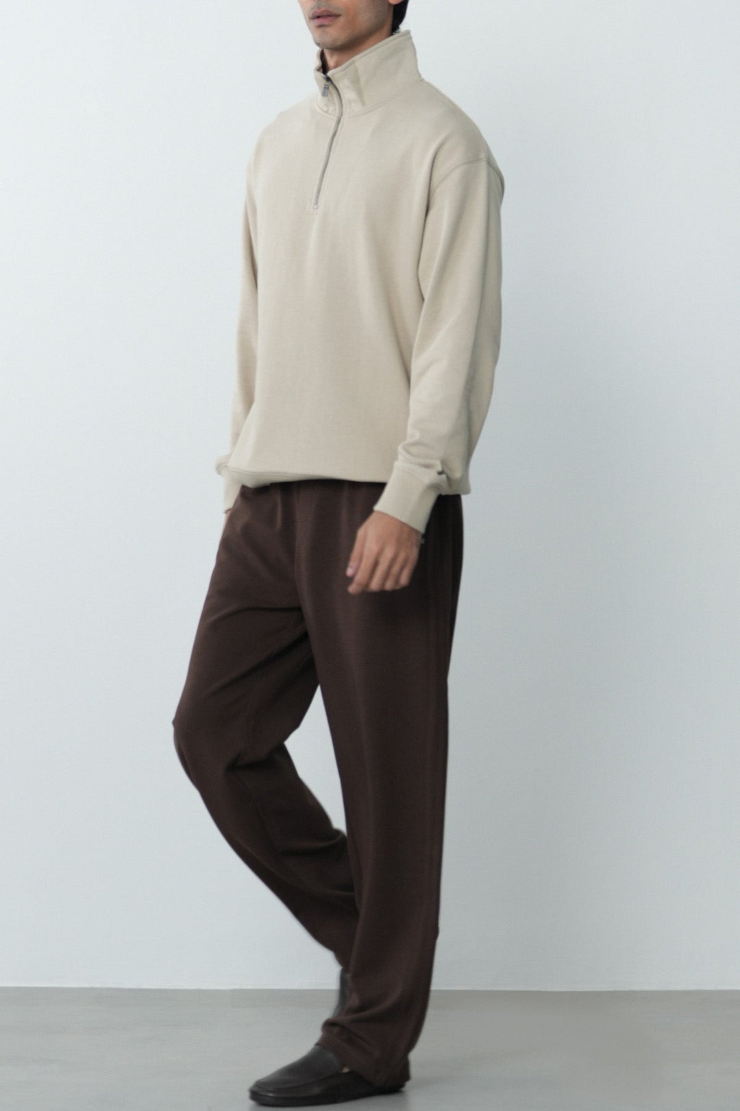 EVERYDAY MOCK NECK ZIP SWEAT