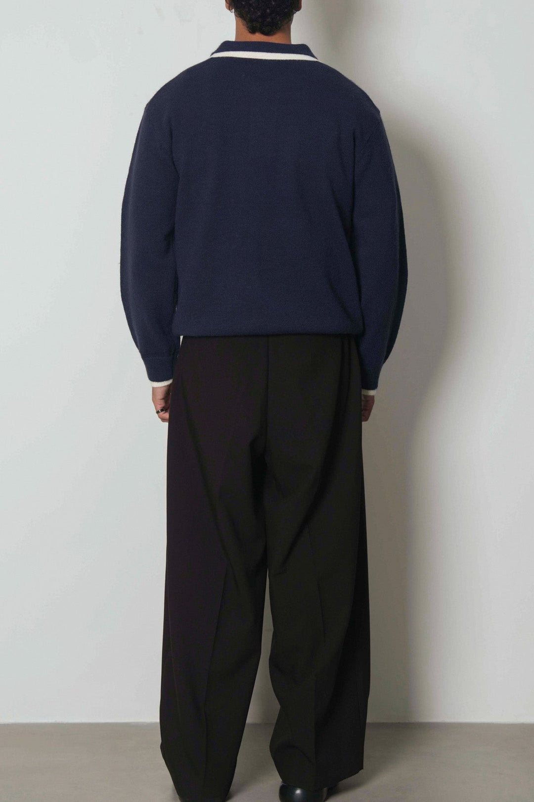 CONTRAST TRIM POLO SWEATER