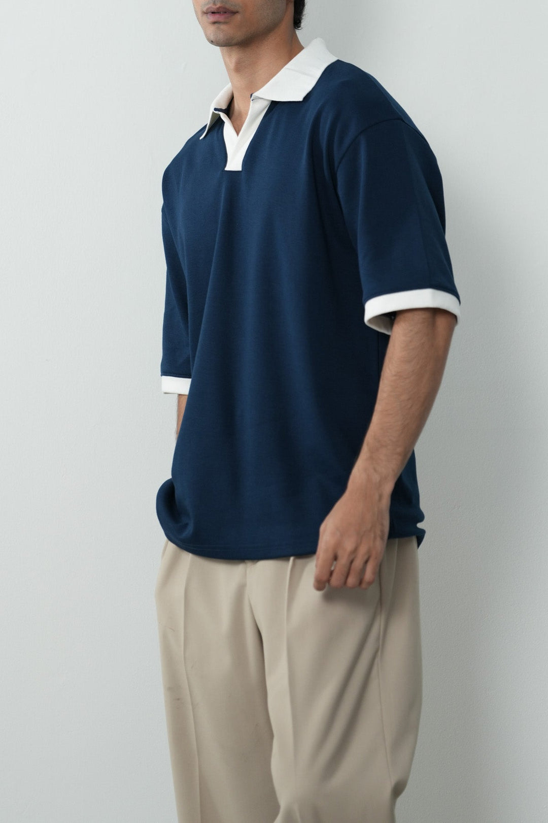 CONTRASTING EASY COLLAR POLO
