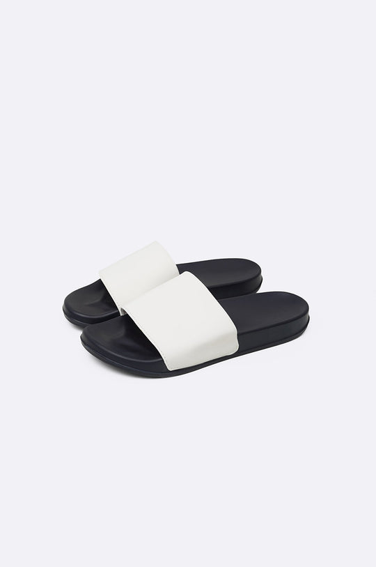 WHITE EVERYDAY SLIDES